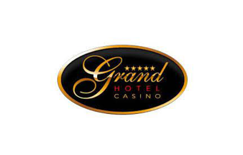 Онлайн казино Grand Hotel